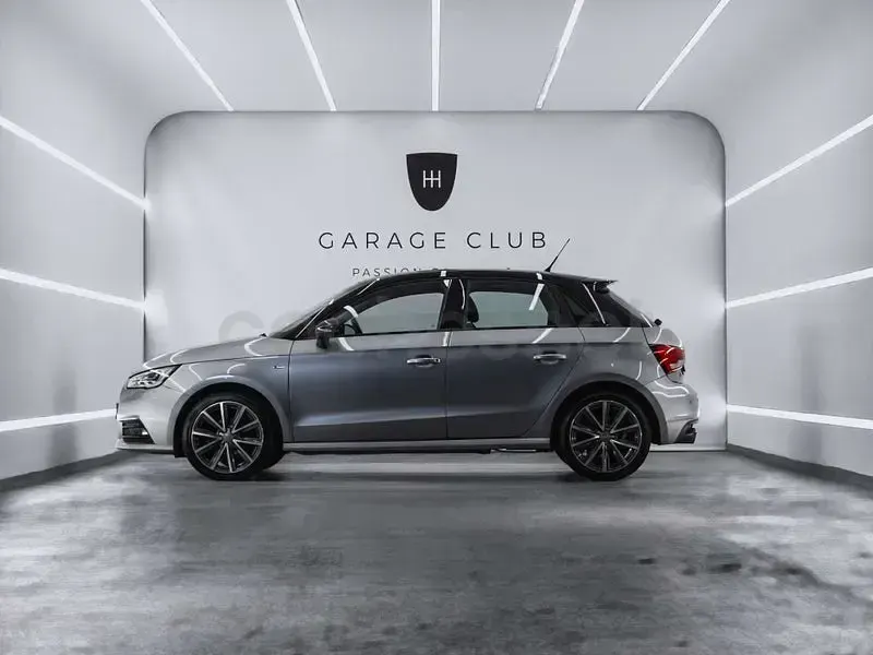 Usado Audi A1 Sportback 90 CV (66 kW) 2015 Gris / plata Utilitario