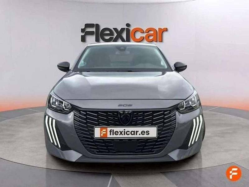 Usado Peugeot 208 Allure 101 CV (74 kW) 2025 Gris Utilitario