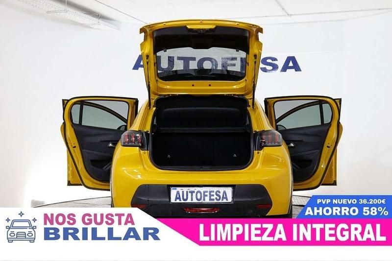 Usado Peugeot e-208 Allure 50 kW (68 CV) 2020 Amarillo Utilitario