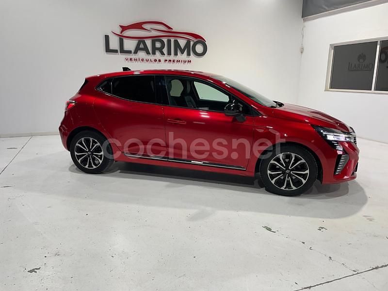Usado Renault Clio V Techno 90 CV (66 kW) 2024 Rojo Berlina