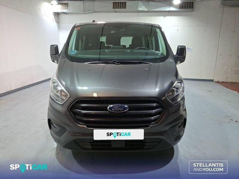 Usado Ford Tourneo Custom Trend 136 CV (100 kW) 2023 Gris Van