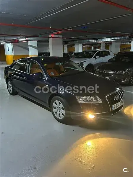 Usado Audi A6 Ambiente 170 CV (125 kW) 2005 Azul Berlina
