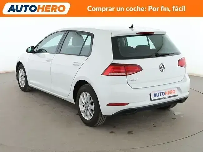 Usado VW Golf VII 116 CV (85 kW) 2018 Blanco Berlina