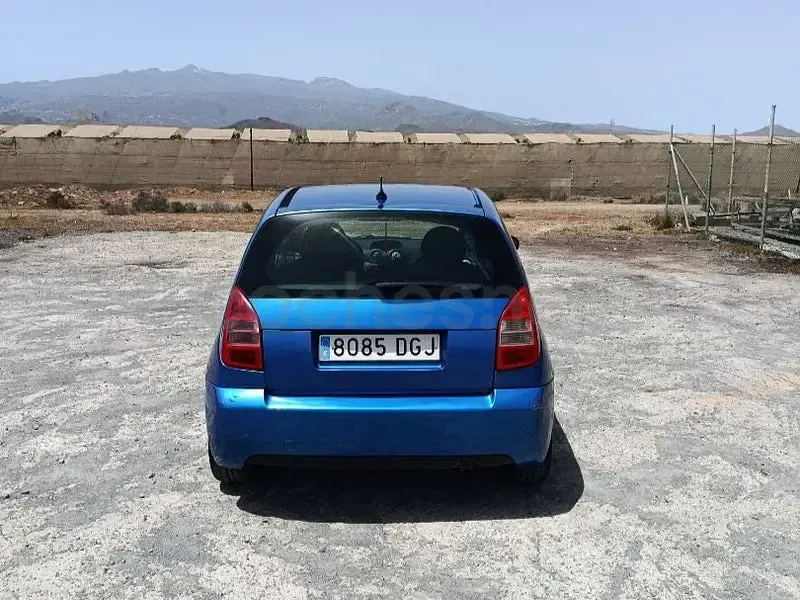 Usado Citroën C2 75 CV (55 kW) 2005 Azul Utilitario