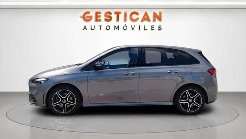 Usado Mercedes B250e 218 CV (160 kW) 2022 Gris Monovolumen