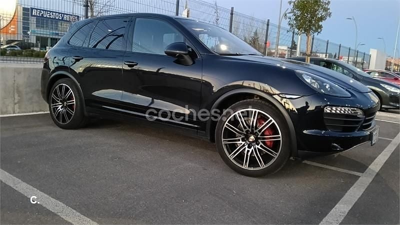 Usado Porsche Cayenne 400 CV (294 kW) 2012 Negro SUV