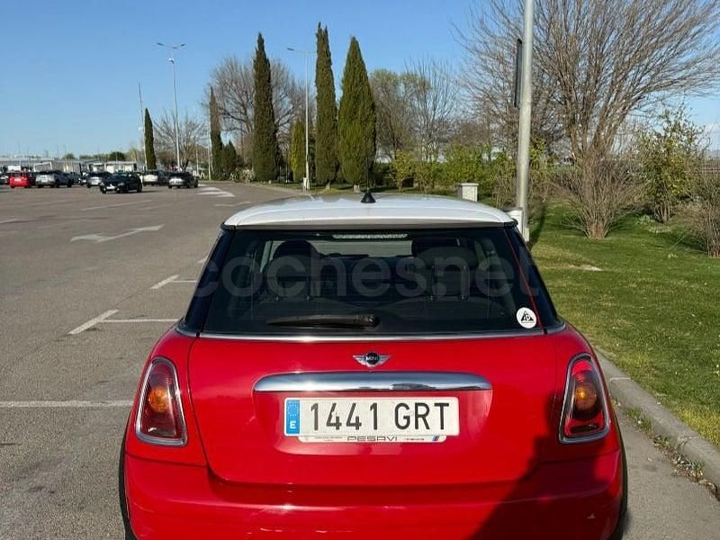 Usado Mini ONE 95 CV (69 kW) 2009 Rojo Utilitario