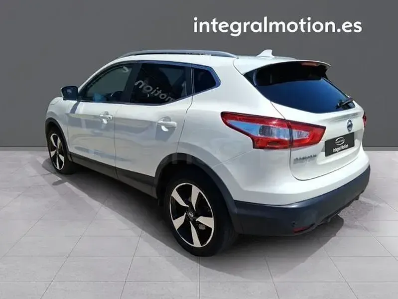 Usado Nissan Qashqai Acenta 115 CV (84 kW) 2015 Blanco SUV