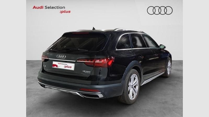 Usado Audi A4 Allroad 204 CV (150 kW) 2023 Negro mitos (metalizado) Familiar