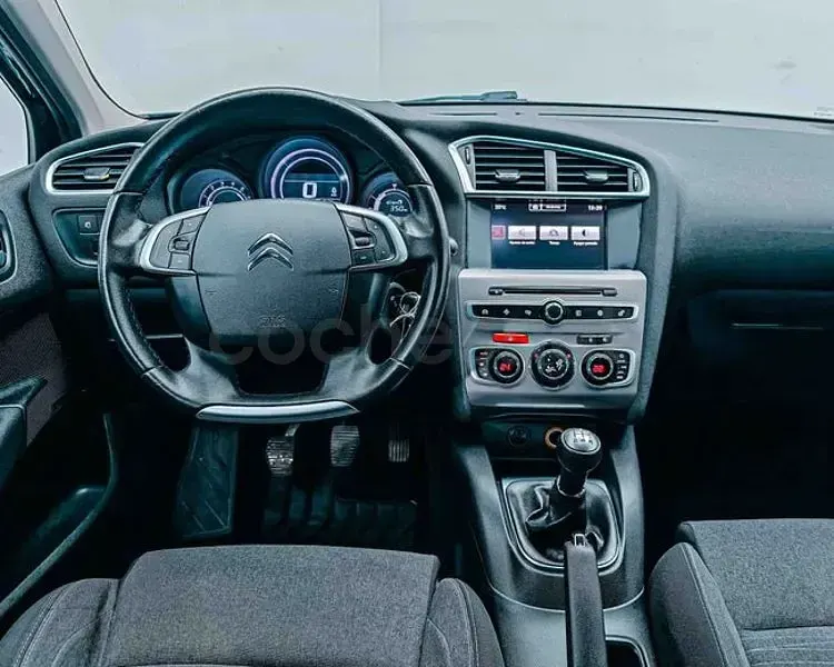 Usado Citroën C4 Feel 100 CV (73 kW) 2016 Negro Berlina