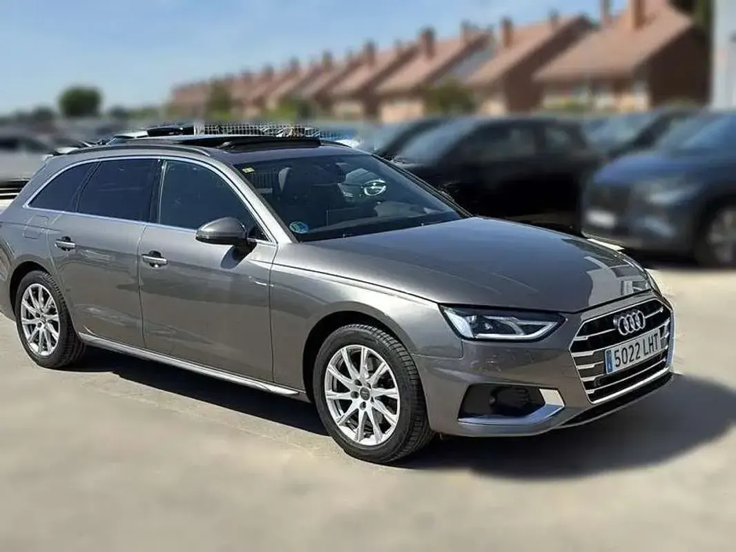 Usado Audi A4 Advanced 190 CV (139 kW) 2020 Gris Berlina