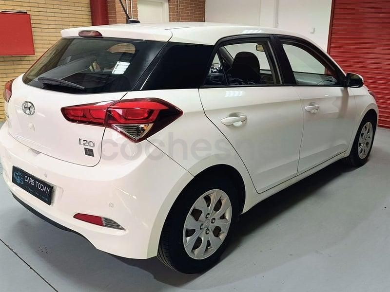 Usado Hyundai i20 GO! 90 HP (66 kW) 2018 Branco Sedan