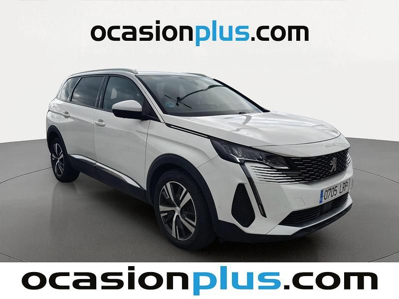 Usado Peugeot 5008 Allure 130 CV (95 kW) 2021 Blanco SUV