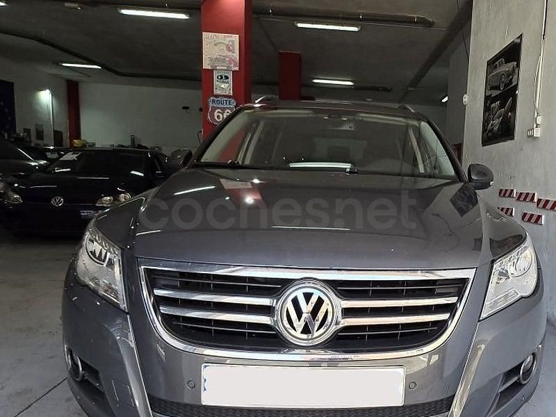 Usado VW Tiguan Advance 140 CV (102 kW) 2012 Gris / plata SUV