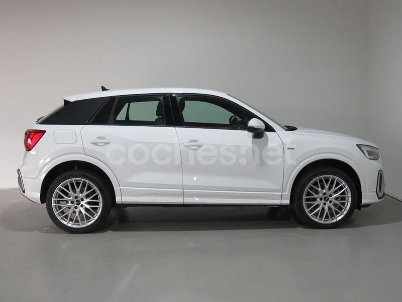 Usado Audi Q2 150 HP (110 kW) 2025 Branco SUV
