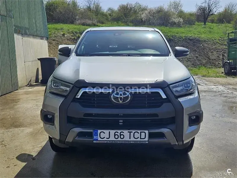 Usado Toyota HiLux 204 CV (150 kW) 2021 Gris / plata Pickup/Camioneta