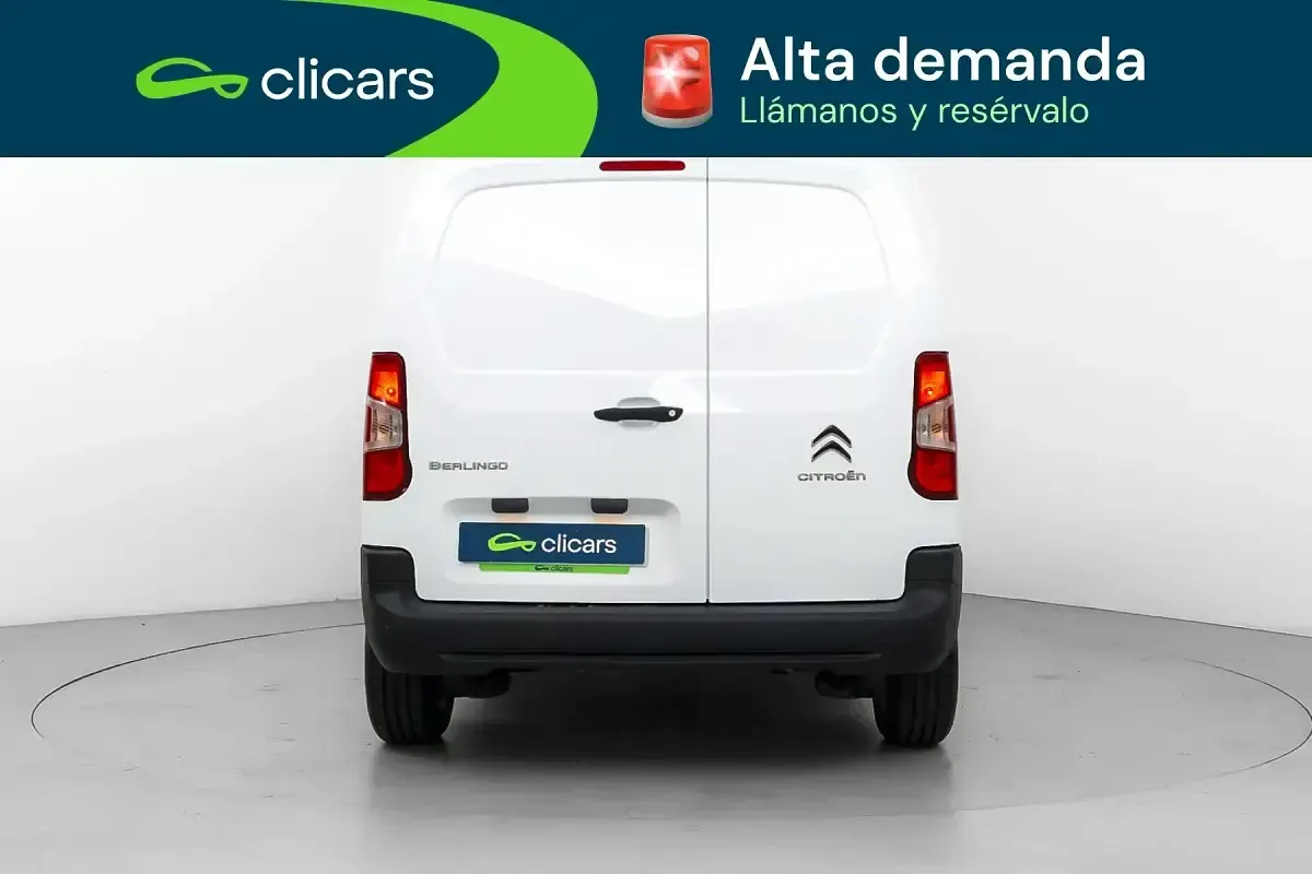 Usado Citroën Berlingo 100 CV (73 kW) 2022 Blanco Monovolumen
