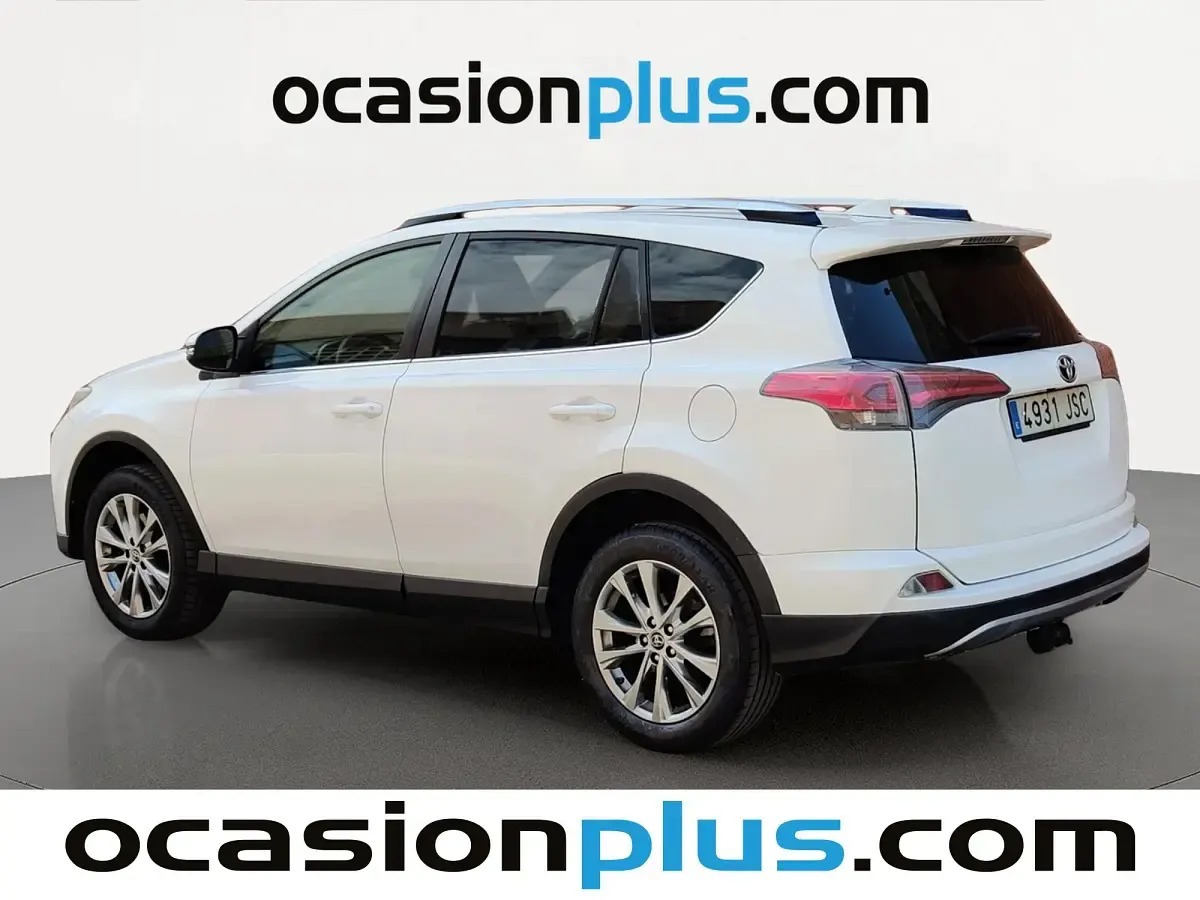 Usado Toyota RAV4 Advance 143 CV (105 kW) 2016 Blanco SUV