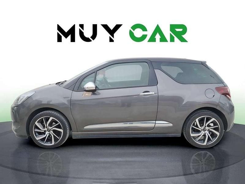 Usado DS Automobiles DS3 Crossback 110 CV (80 kW) 2019 Gris SUV