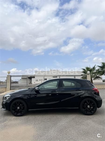 Negro Usado 2016 Mercedes A180 Berlina | 14.999 € (Precio justo) - Imagen 1/4