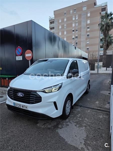 Blanco Usado 2024 Ford Transit Custom Nugget Monovolumen | 31.500 € (Precio justo) - Imagen 1/4