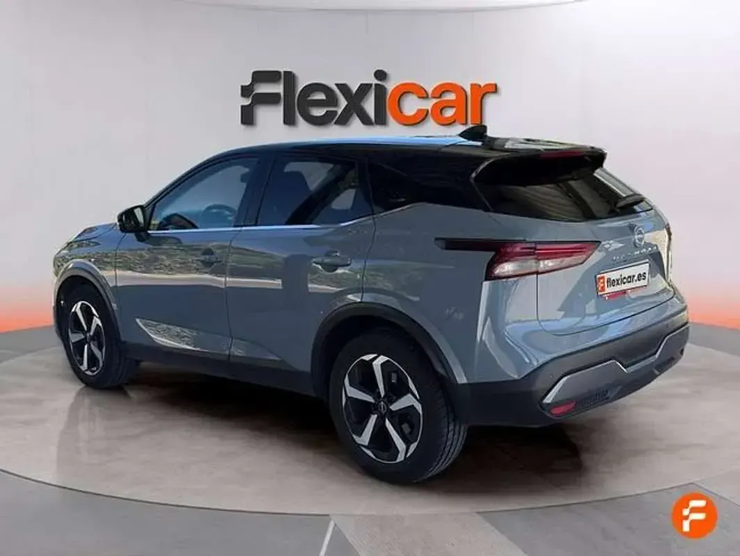 Usado Nissan Qashqai Acenta 140 CV (102 kW) 2023 Gris SUV