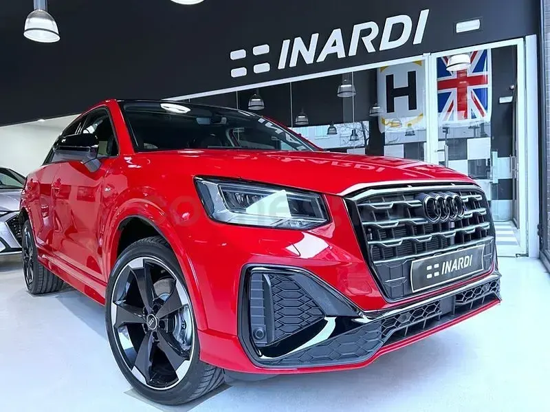 Usado Audi Q2 Comfort 150 CV (110 kW) 2024 Rojo SUV
