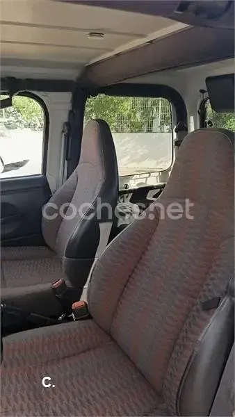 Usado Jeep Wrangler 121 CV (88 kW) 1999 Negro SUV