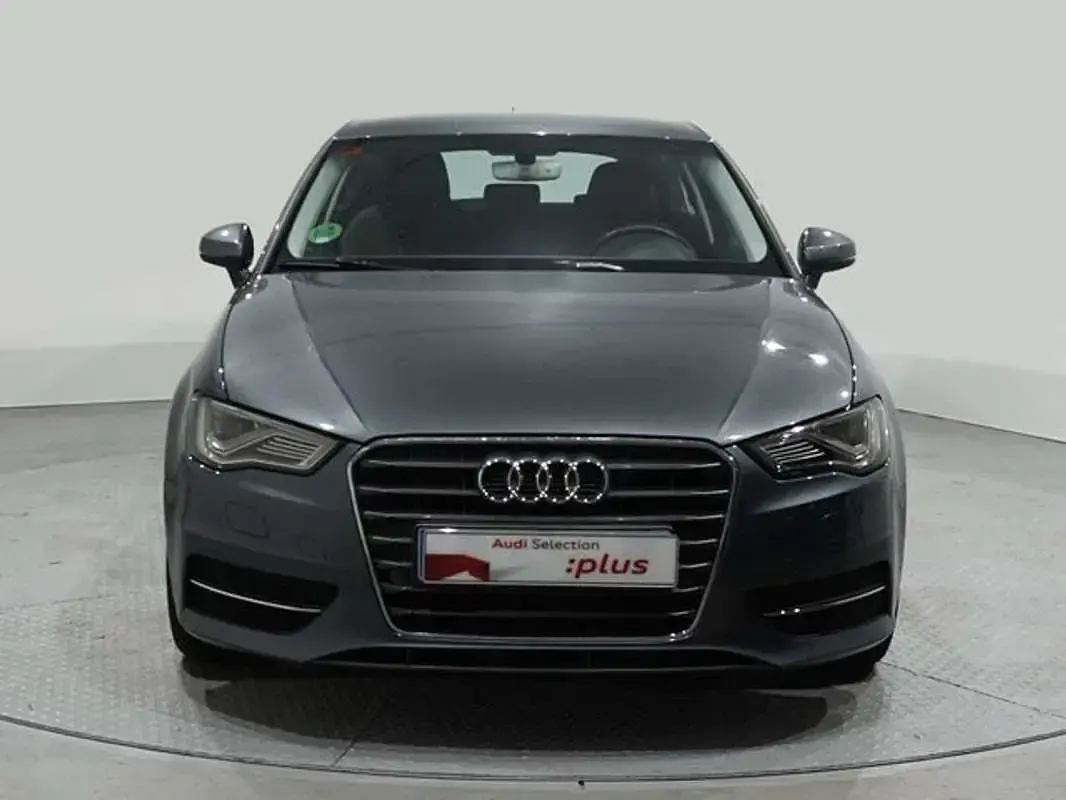 Usado Audi A3 Advanced 150 CV (110 kW) 2016 Gris Utilitario