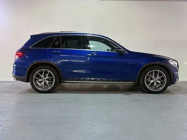 Usado Mercedes GLC200 197 CV (144 kW) 2020 Azul SUV