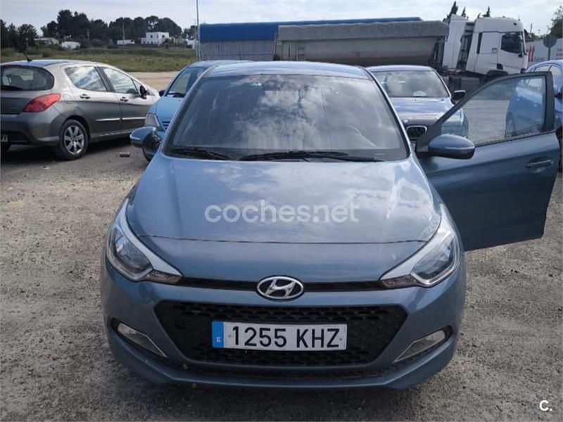 Azul Usado 2018 Hyundai i20 Berlina | 10.000 € (Buen precio) - Imagen 1/4