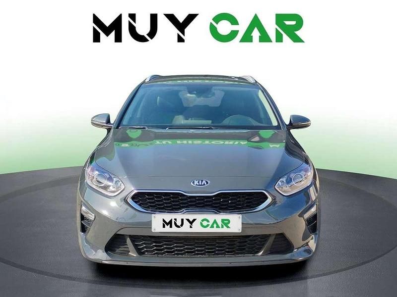 Begagnad Kia Ceed 116 HK (85 kW) 2020 Grå Halvkombi