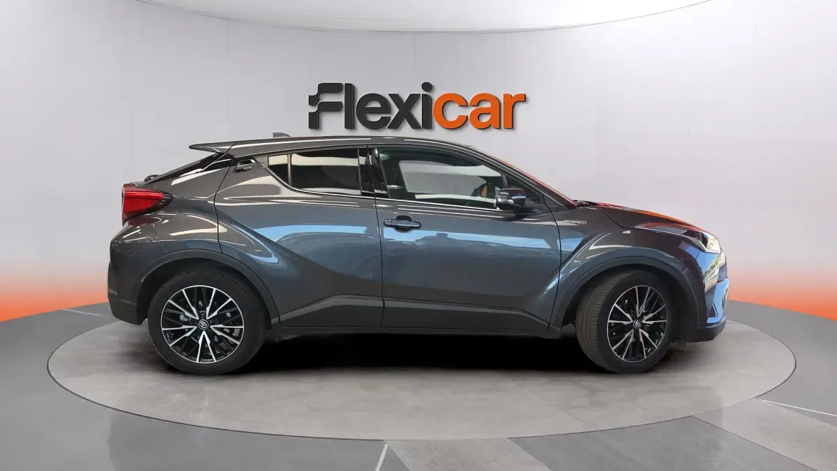 Usado Toyota C-HR Active 122 CV (89 kW) 2018 Gris SUV