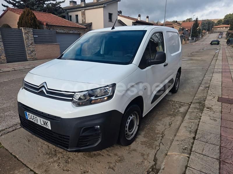 Blanco Usado 2021 Citroën Berlingo Live Monovolumen | 8410 € - Imagen 1/4