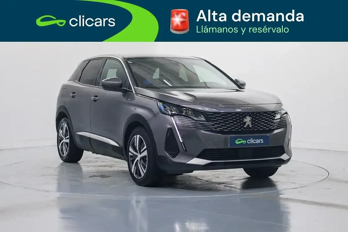 Usado Peugeot 3008 Allure 225 CV (165 kW) 2021 Gris / plata SUV