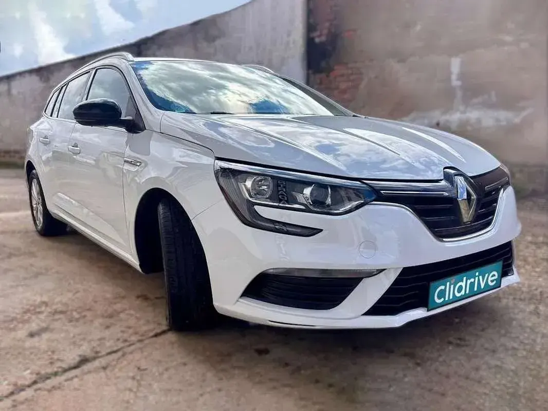 Usado Renault Mégane IV LIMITED 95 CV (69 kW) 2019 Blanco Utilitario