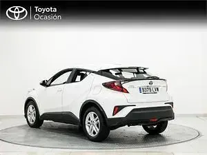 Usado Toyota C-HR Active 122 CV (89 kW) 2022 Blanco SUV