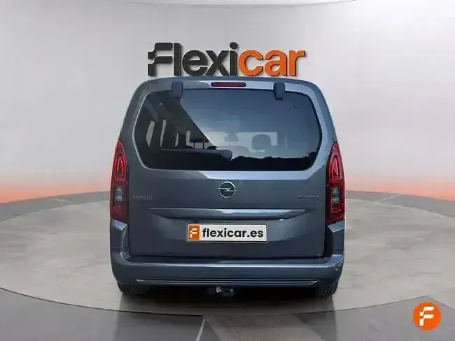 Usado Opel Combo Innovation 130 CV (95 kW) 2019 Gris Monovolumen