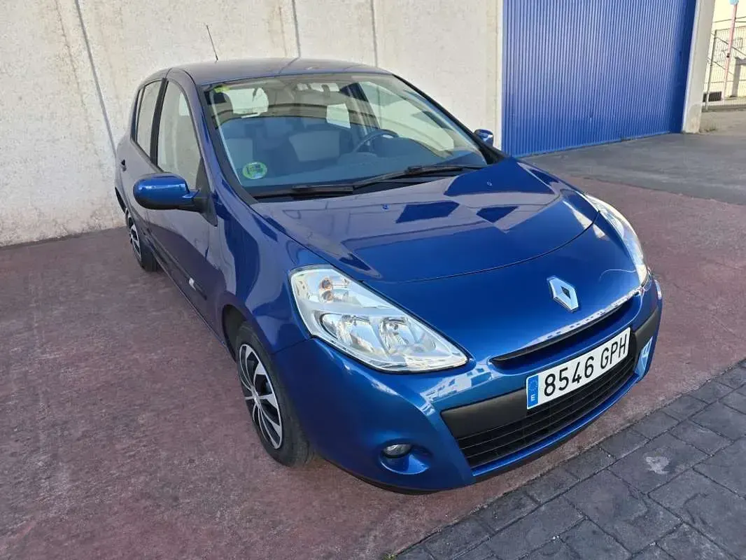 Usado Renault Clio II Expression 75 CV (55 kW) 2009 Azul Utilitario