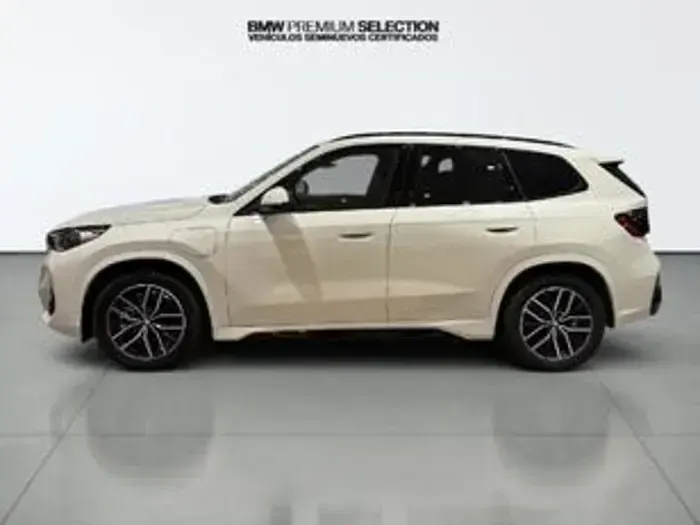 Usado BMW X1 Comfort Edition 245 CV (180 kW) 2025 Blanco SUV