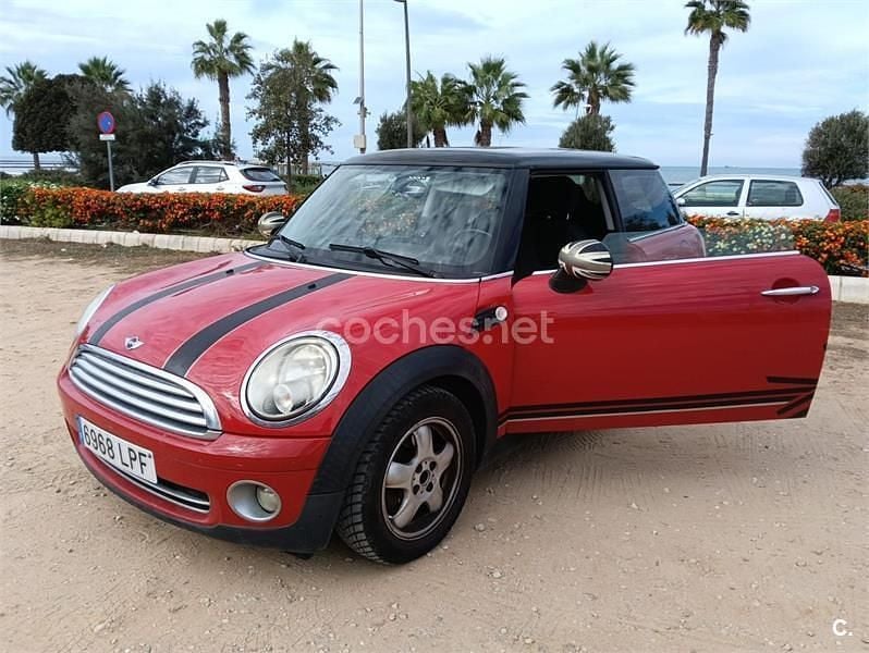 Usado Mini ONE 75 CV (55 kW) 2010 Rojo Utilitario