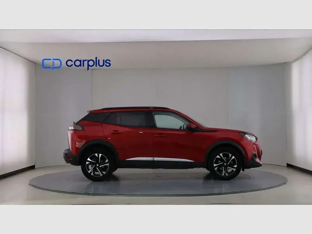 Usado Peugeot 2008 Allure 110 CV (80 kW) 2021 Rojo SUV