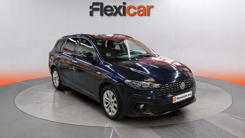 Usado Fiat Tipo Easy 120 CV (88 kW) 2018 Azul Utilitario
