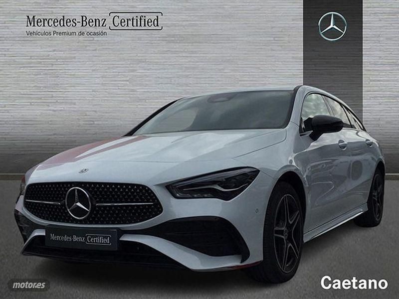 Usado Mercedes CLA250 AMG line 163 CV (119 kW) 2024 Blanco Berlina
