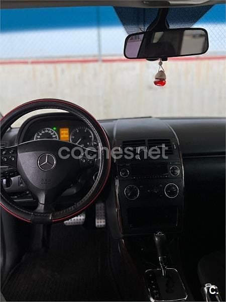 Usado Mercedes A180 Elegance 109 CV (80 kW) 2006 Gris / plata Monovolumen