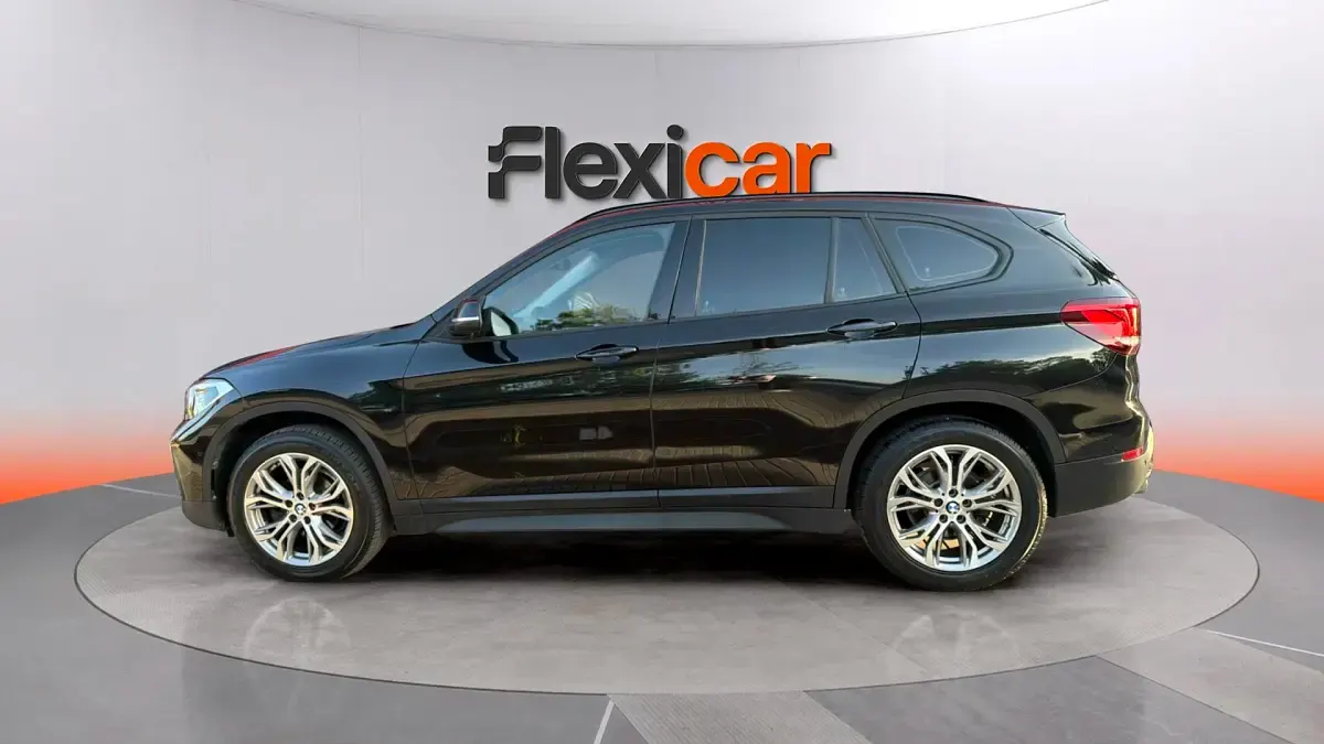 Usado BMW X1 116 CV (85 kW) 2020 Negro SUV