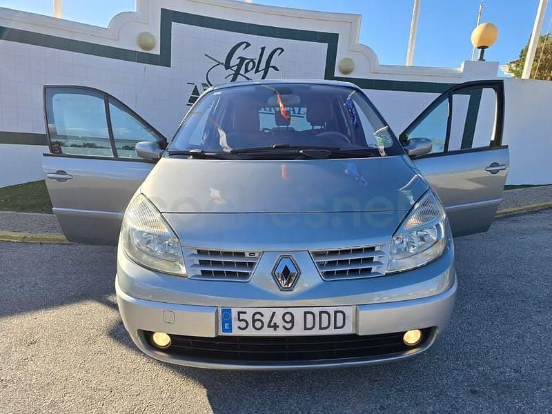 Usado Renault Scénic II Authentique 98 CV (72 kW) 2004 Gris / plata Monovolumen