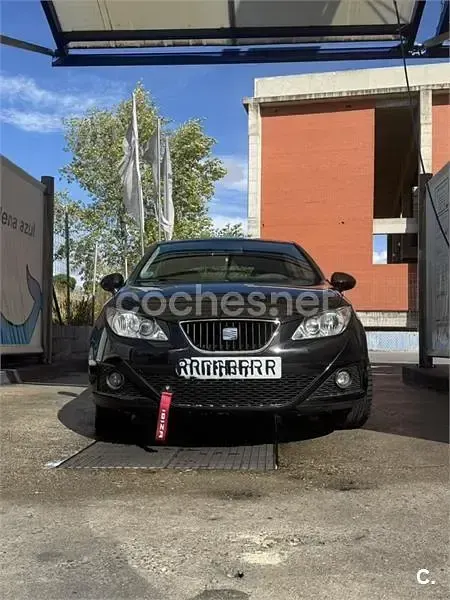 Usado Seat Ibiza Style 85 CV (62 kW) 2011 Negro Berlina