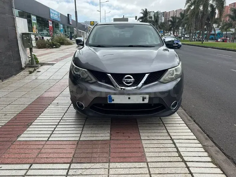Usado Nissan Qashqai Acenta 115 CV (84 kW) 2017 Gris / plata SUV