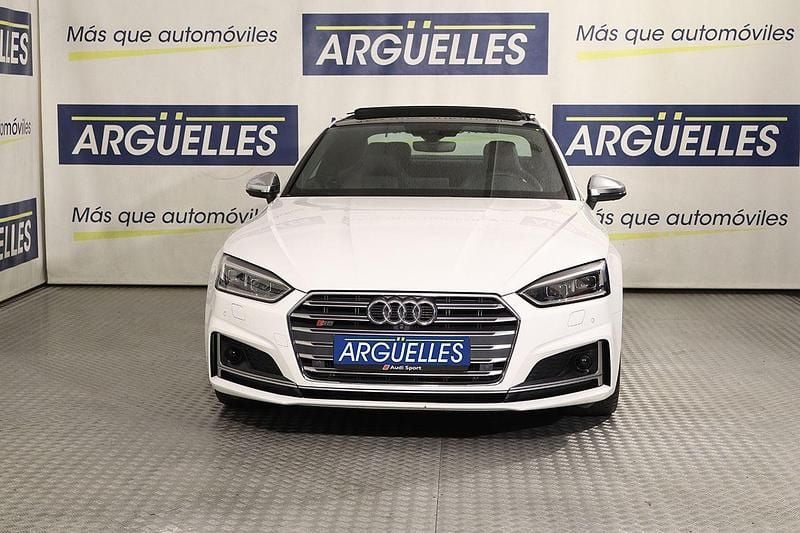 Usado Audi A5 Ambiente 354 CV (260 kW) 2017 Blanco Coupe